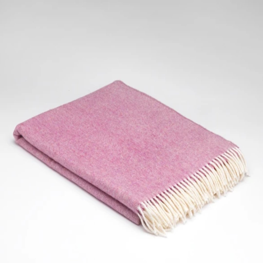 McNutt supersoft wool throw spotted pink