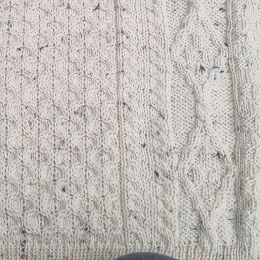 Light Aran Crew Neck Sweater – Natural Fleck