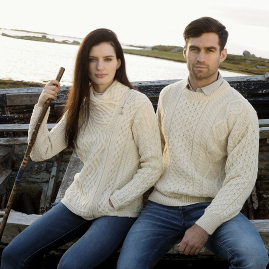 Light Aran Crew Neck Sweater – Natural