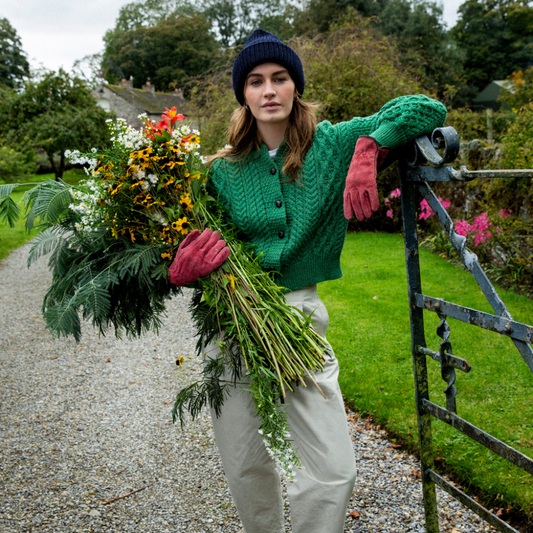Clover Cropped Aran Cardigan in Green Marl – Merino wool knit