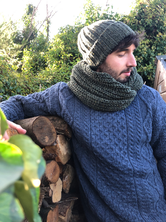 Hand Loomed Woolen Snood